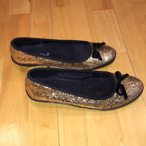 Gold sequins shoes 🐣🌟 - Picture 2 of 5